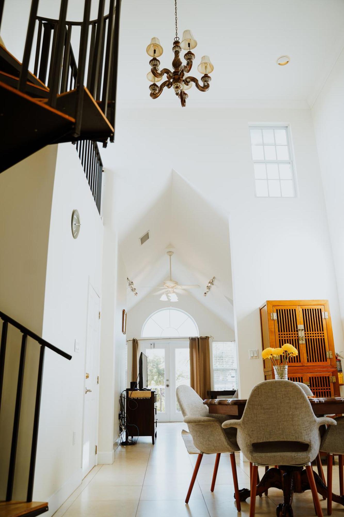 Shangri-La Boutique Bed & Breakfast West Bay Zimmer foto